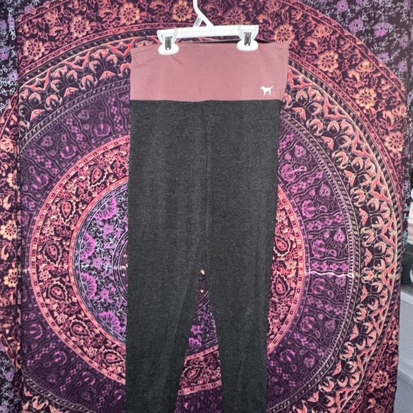 PINKVictoria's Secret Leggings - Picture 2 of 5